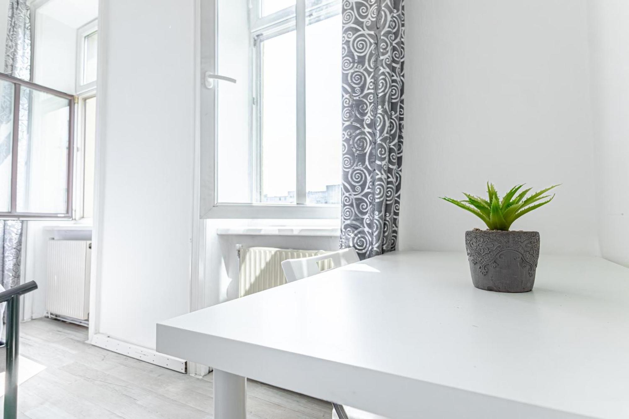 Comfy 3Br Shared Apartment - U6 Subway, Danube & Millenium City 维也纳 外观 照片